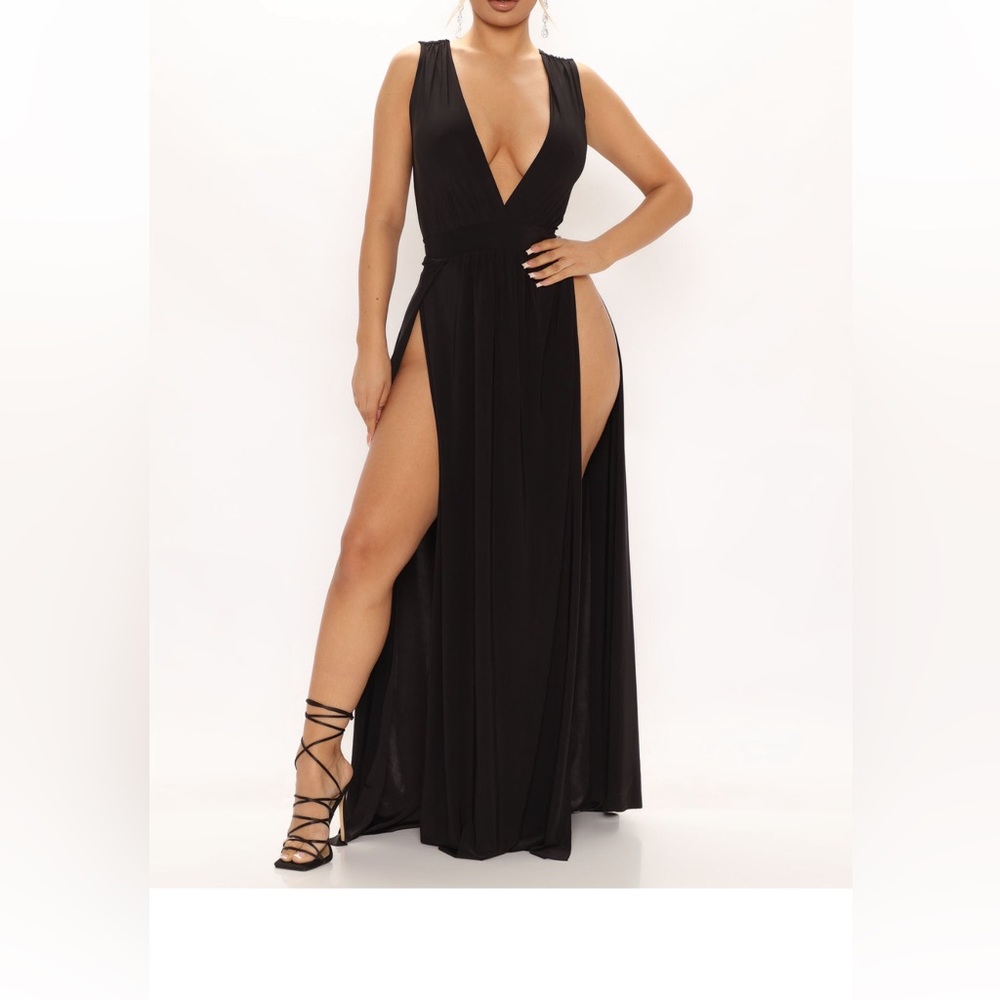 Fashion Nova cut out black maxi dress